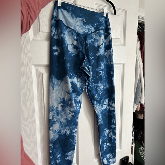 Balance Athletica Blue Tye Dye leggings - Picture 3 of 6